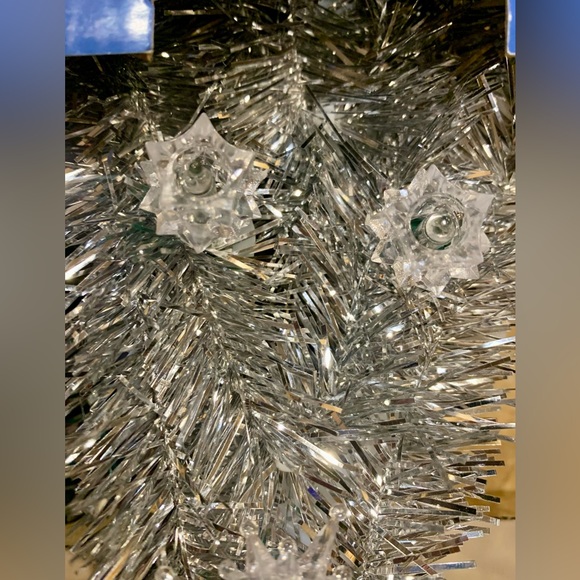 Lighted Silver Tinsel Star Pathway Marker Lawn Stakes Clear Lights Set of 2 New - Picture 2 of 3